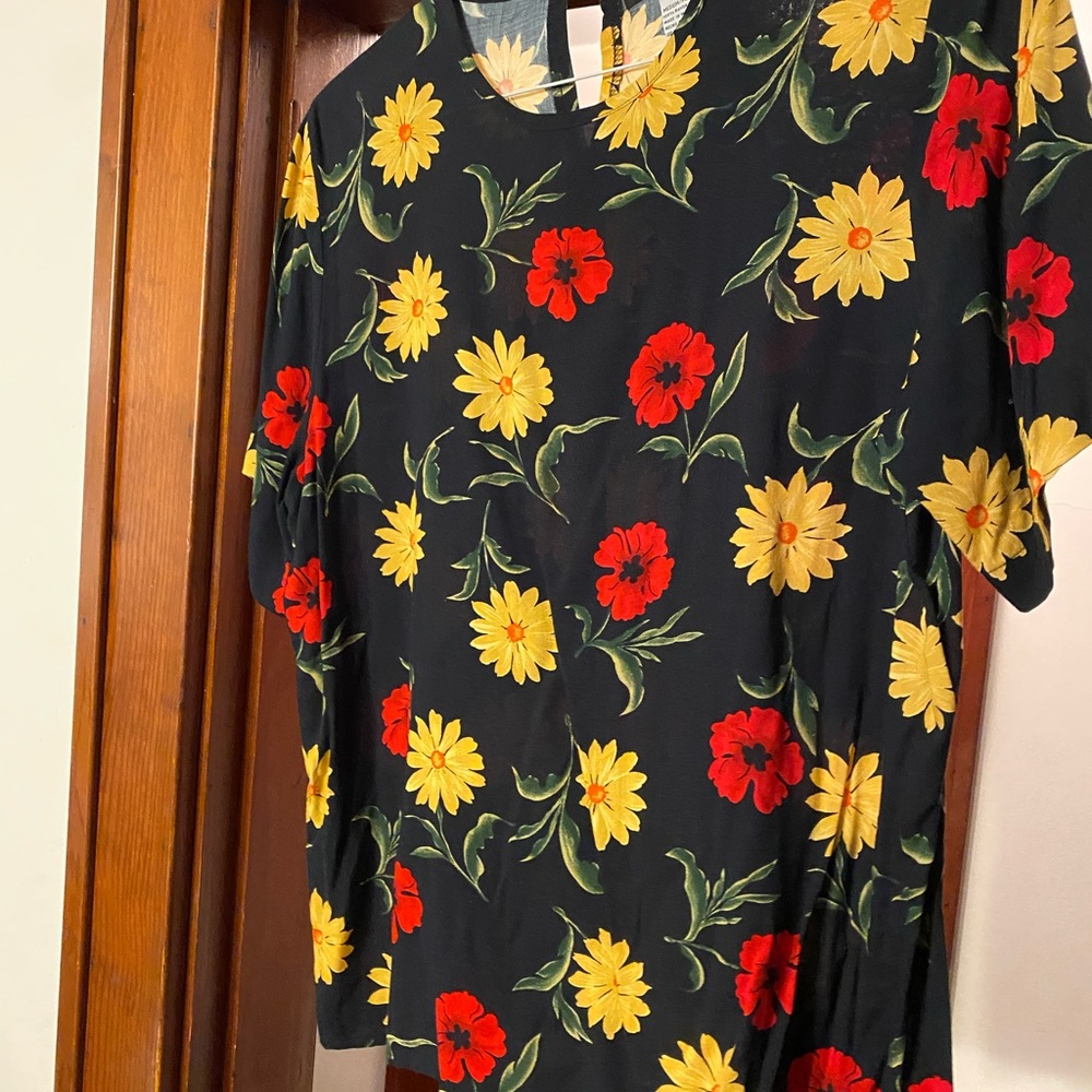 Floral top